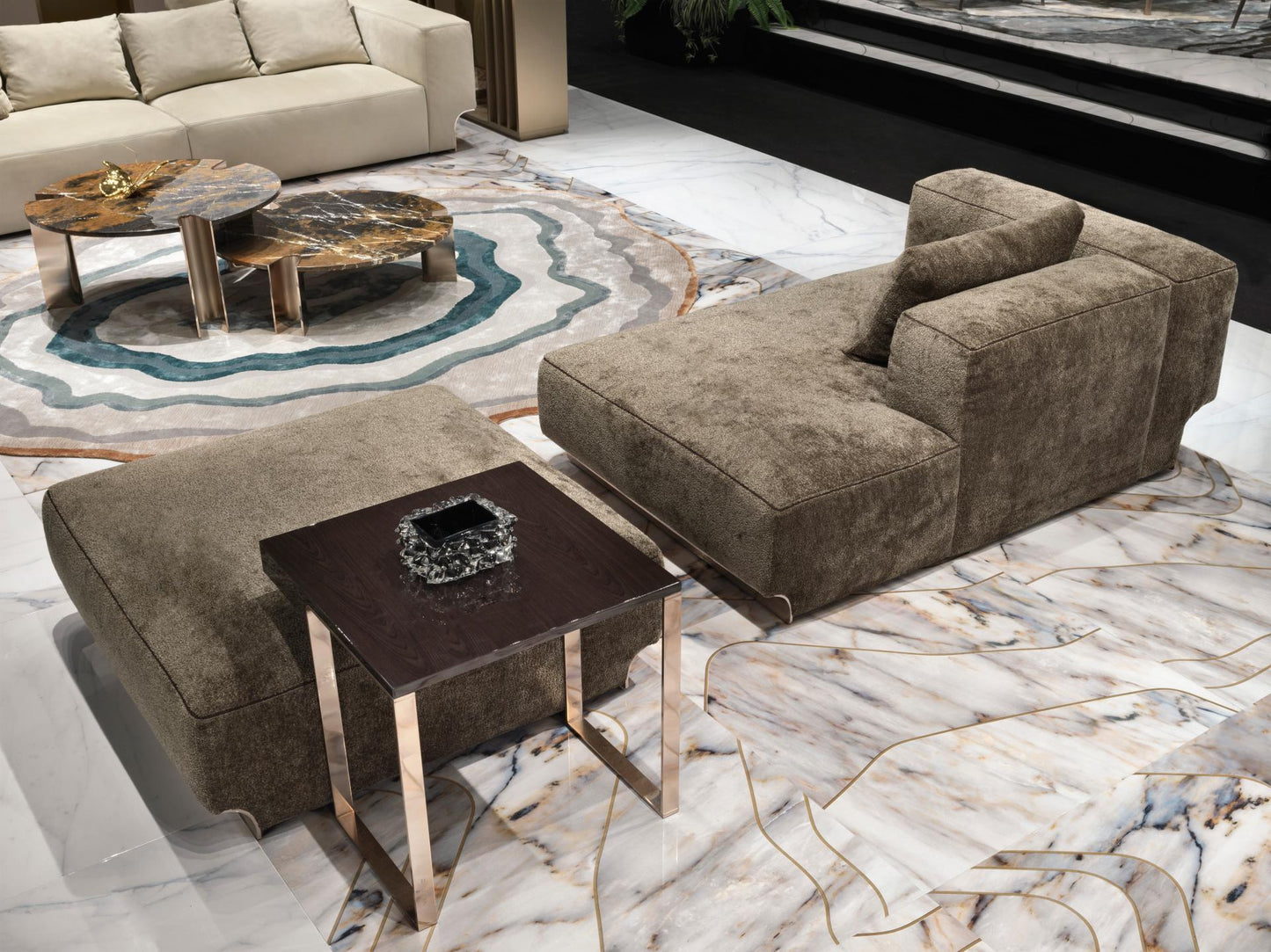 Vissionnaire Douglas Side Table