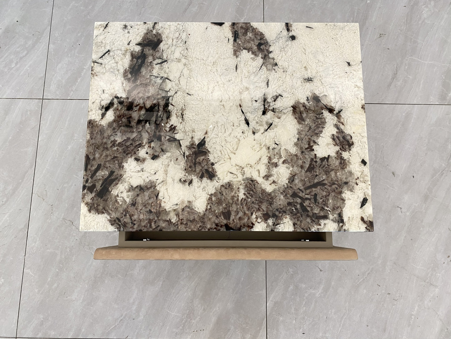 Cornelio Cappellini Nova Nightstand