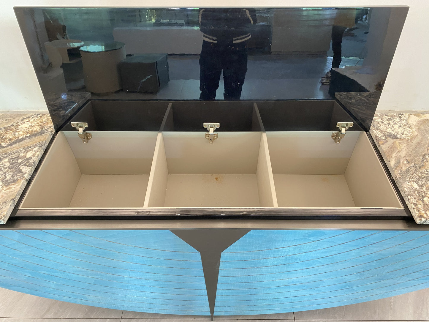 Vissionnaire Equinox Console Table