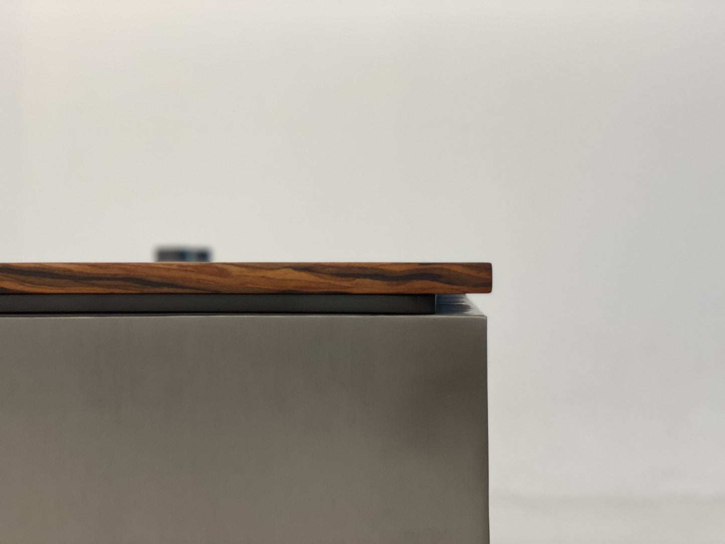 Minotti Linha Studio Desks