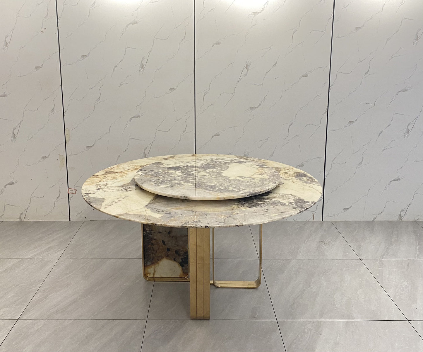 Cornelio Cappellini Nova Dinning Table