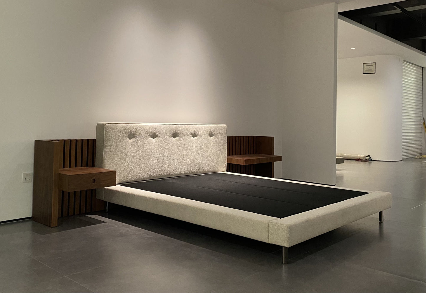 Minotti Brasilia Bed