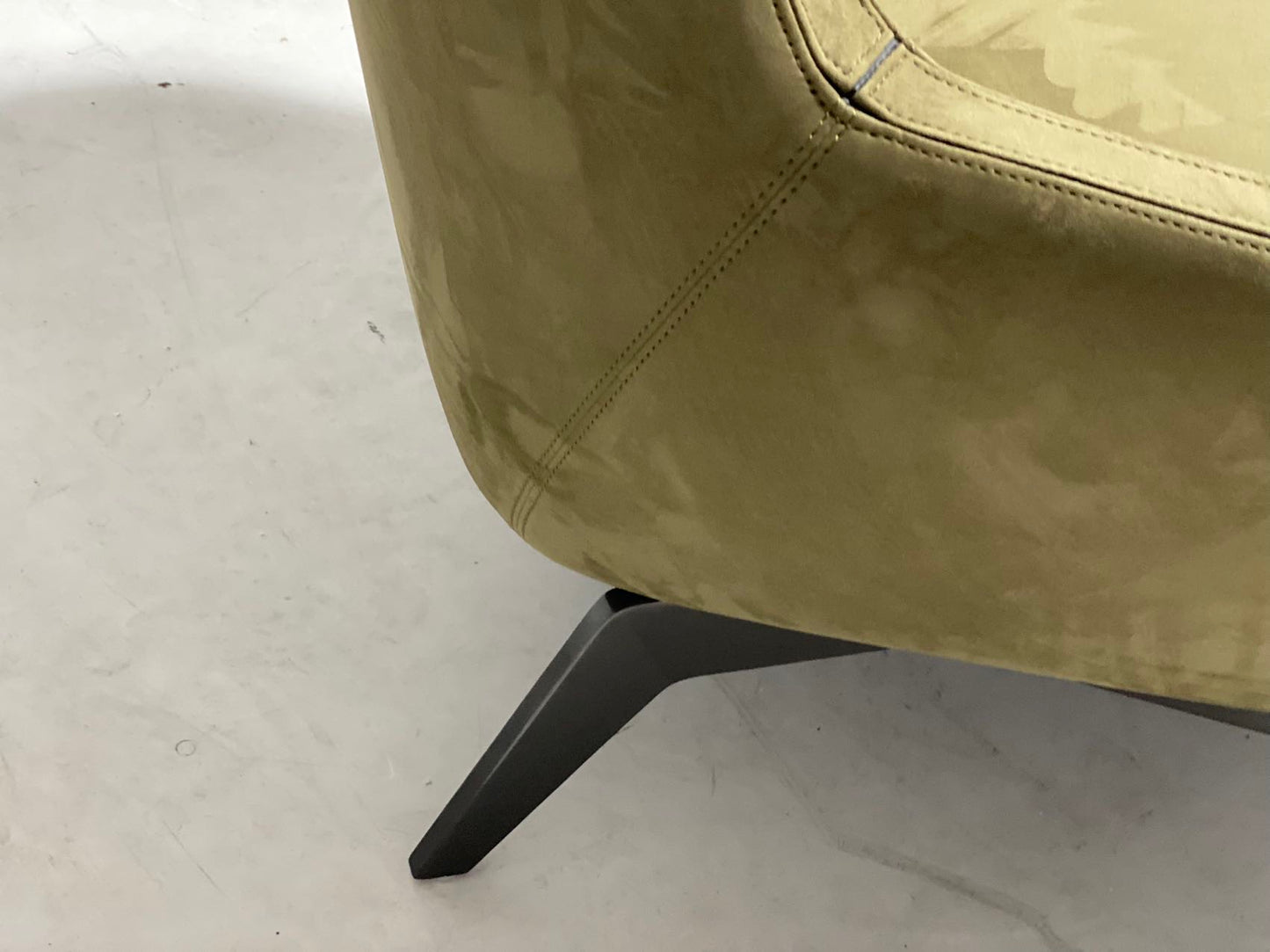 Minotti Belt Armchairs