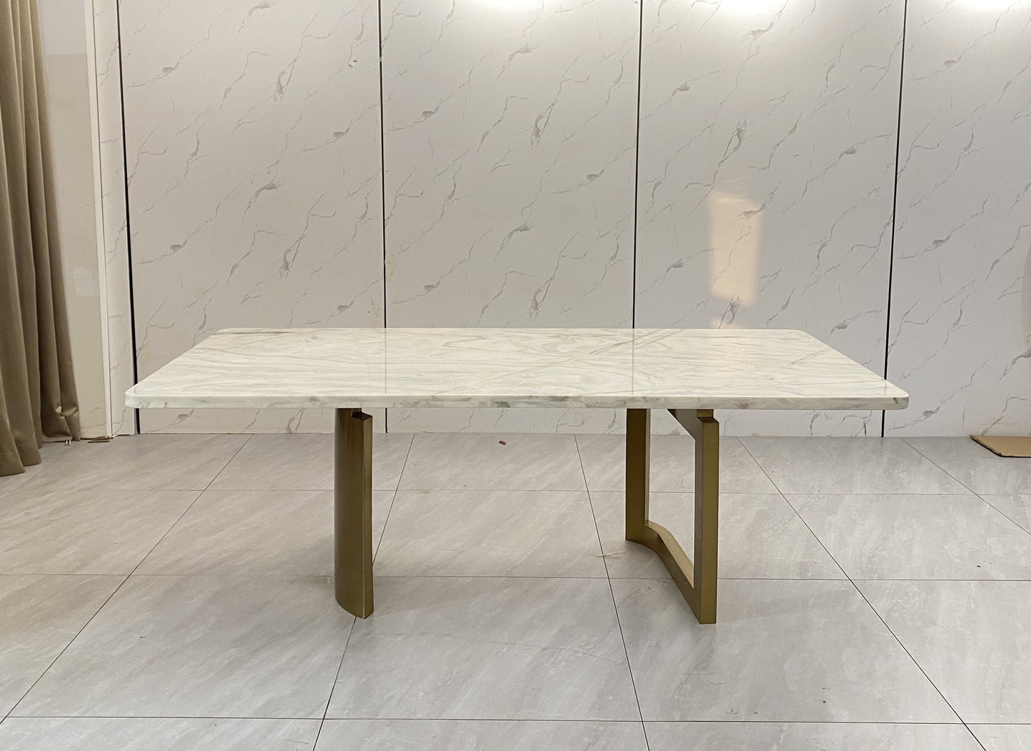 Fendi Ford Dinning Table