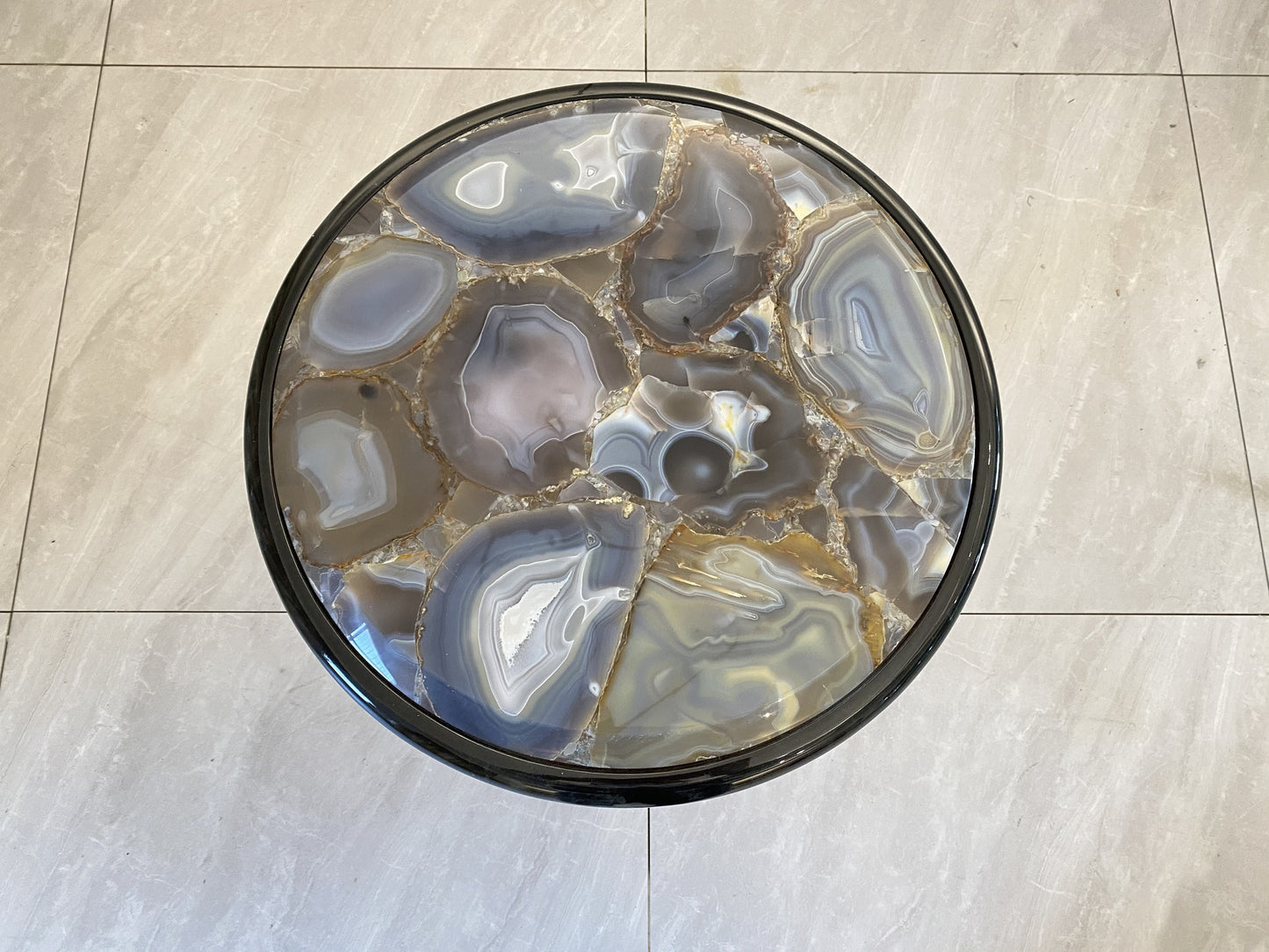 Vissionnaire Kenaz Side Table