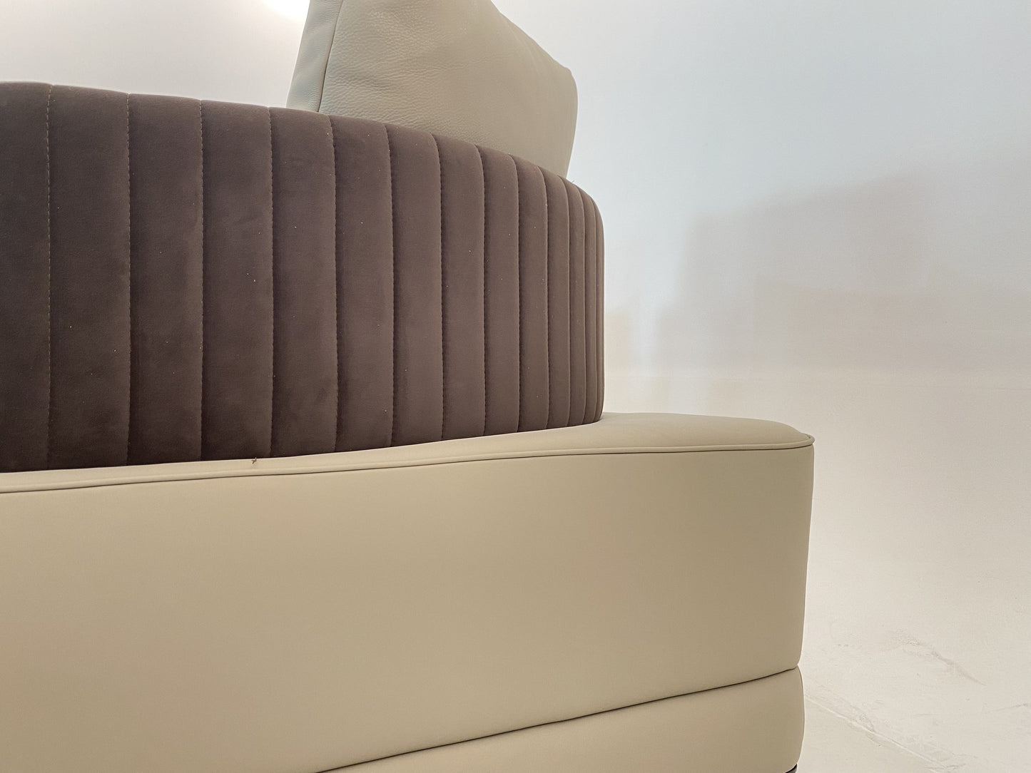 Visionnaire Miller Sofa