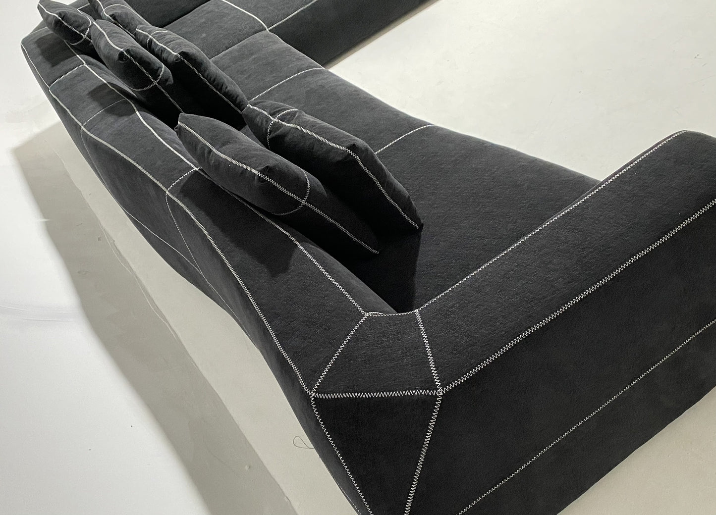B&B Bend Sofa