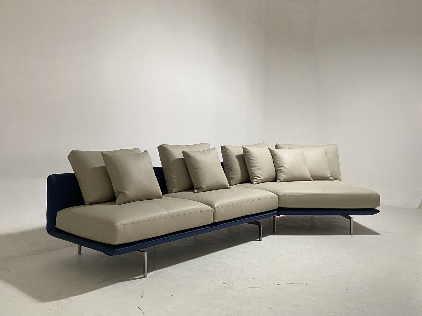 Poltrona Frau Get Back Sofa