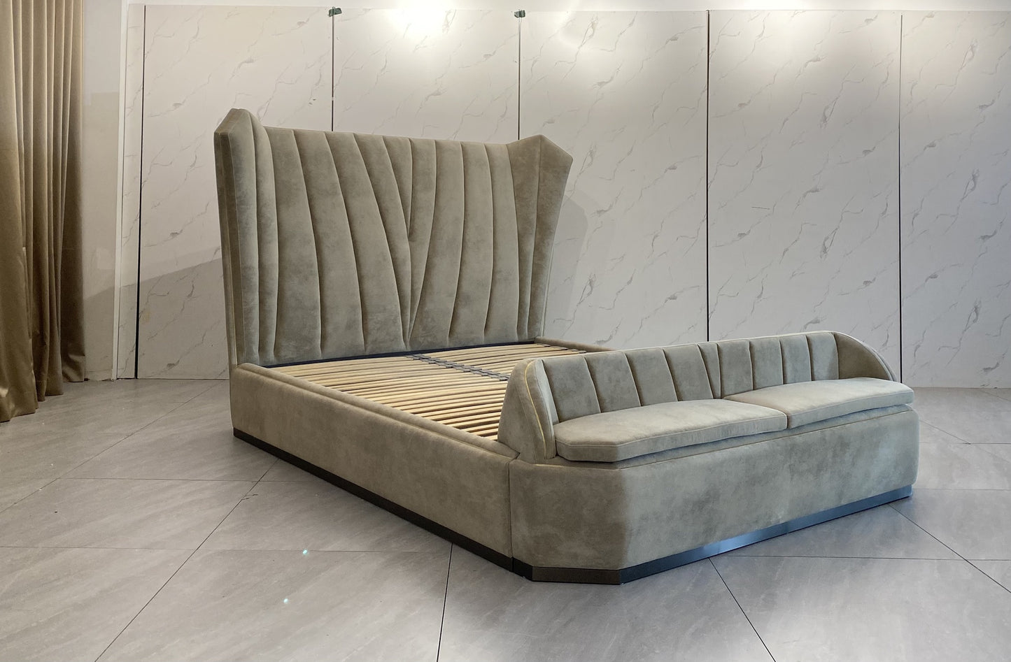 Visionnaire Hemingway Bed