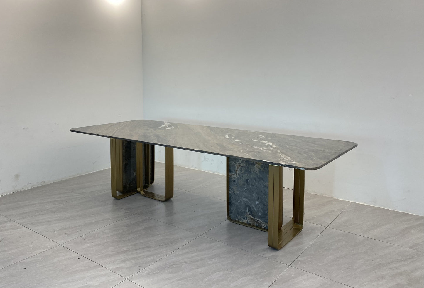 Cornelio Cappellini Nova Dinning Table