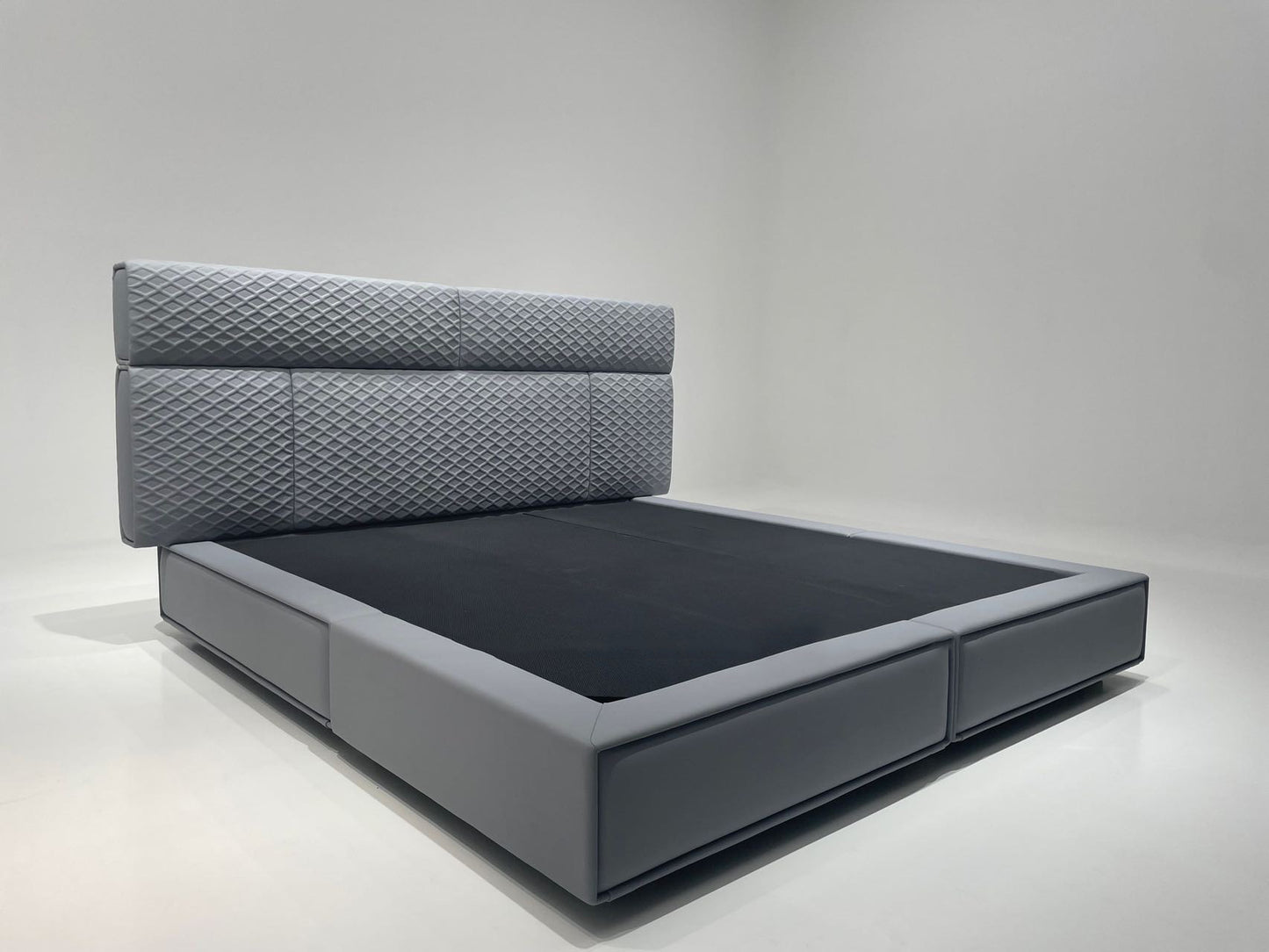 Cornelio Cappellini Hug Bed