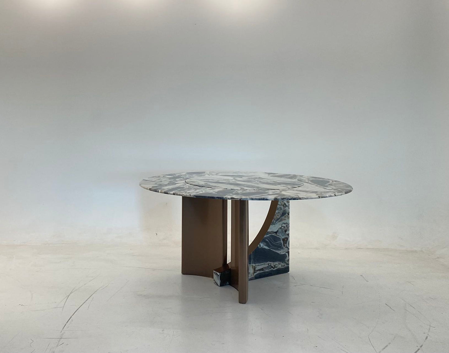 Cornelio Cappellini Spinnaker Dinning Table
