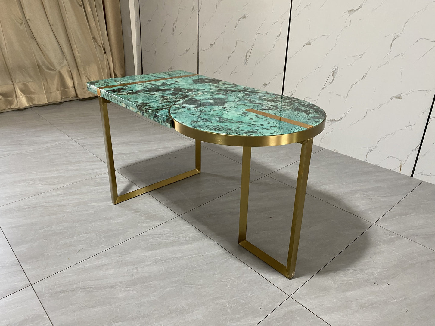 Baxter Selene Dinning Table