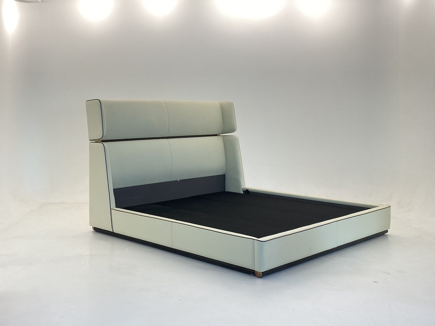 Visionnaire Reverie Bed