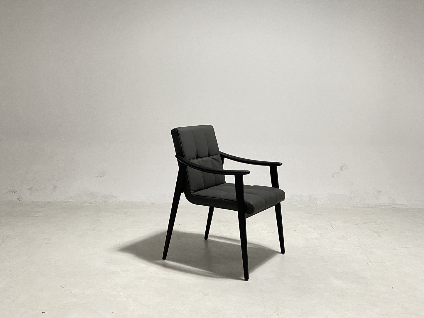 Minotti Fynn Dining Chair