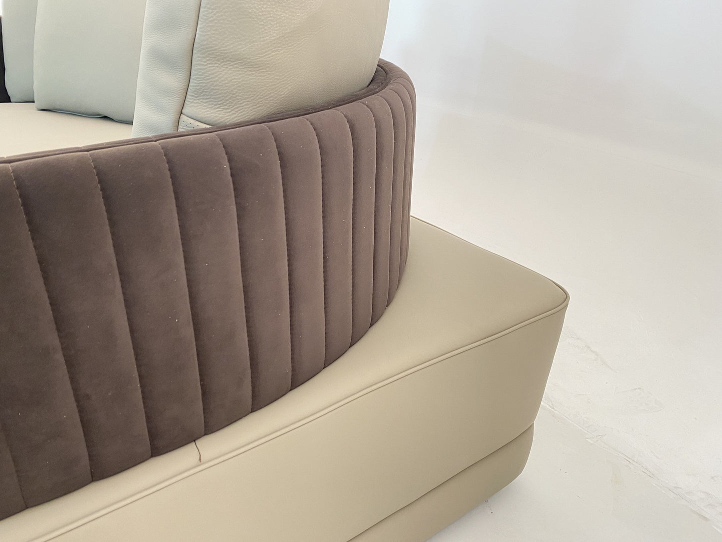 Visionnaire Miller Sofa