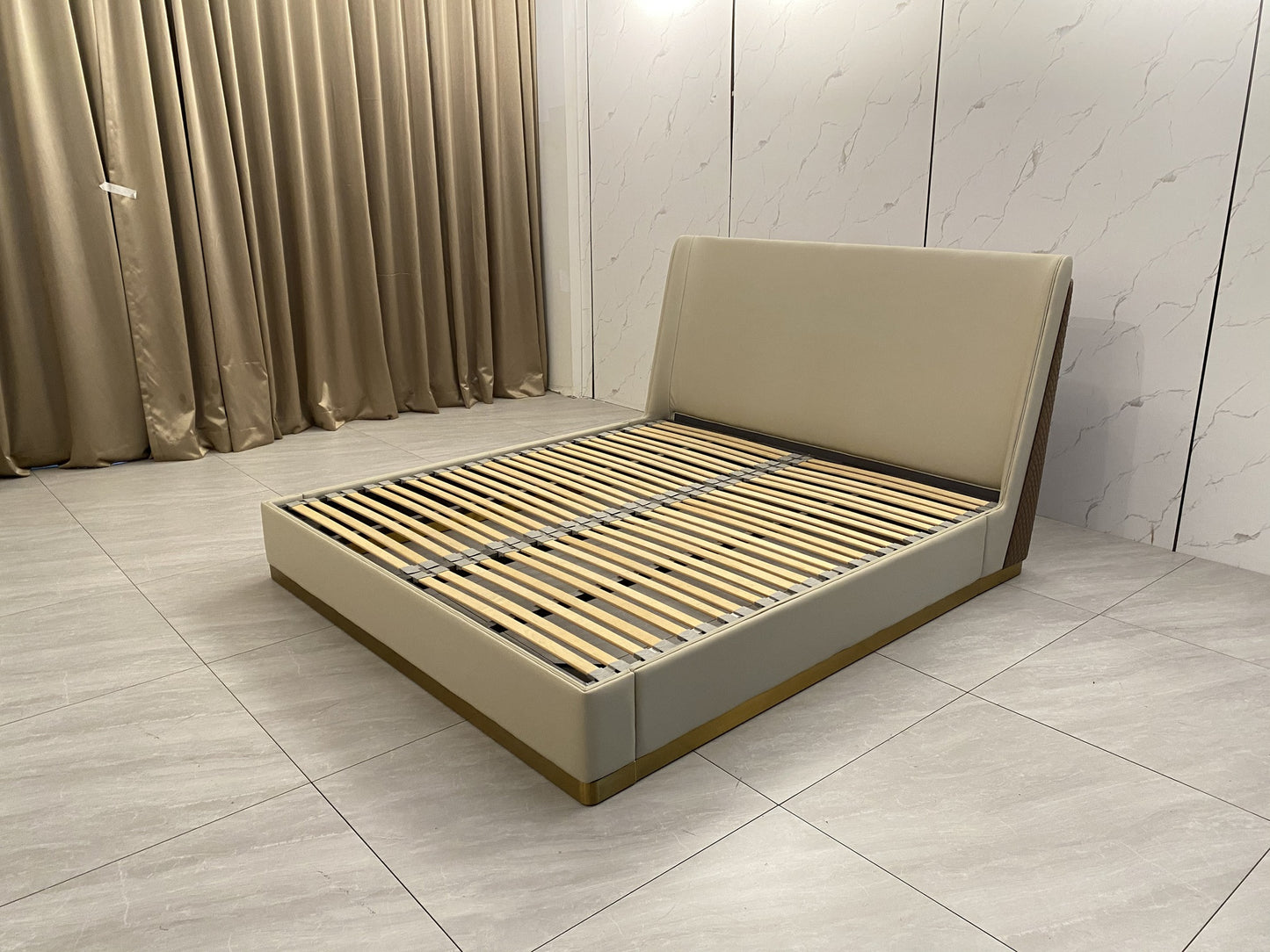 Bentley Richmond Bed