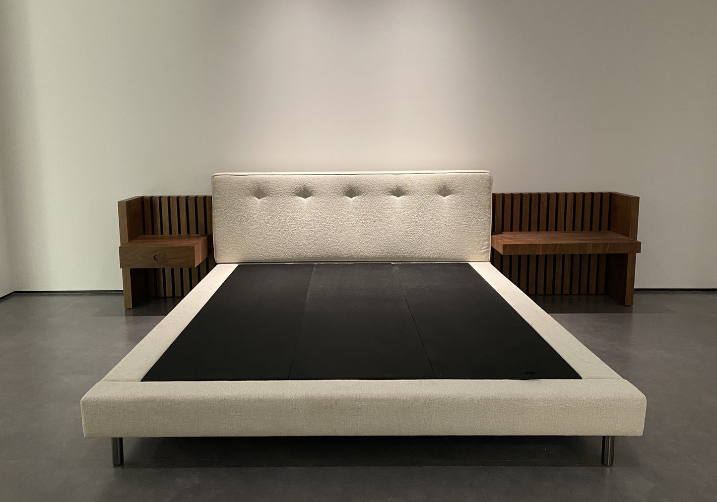 Minotti Brasilia Bed