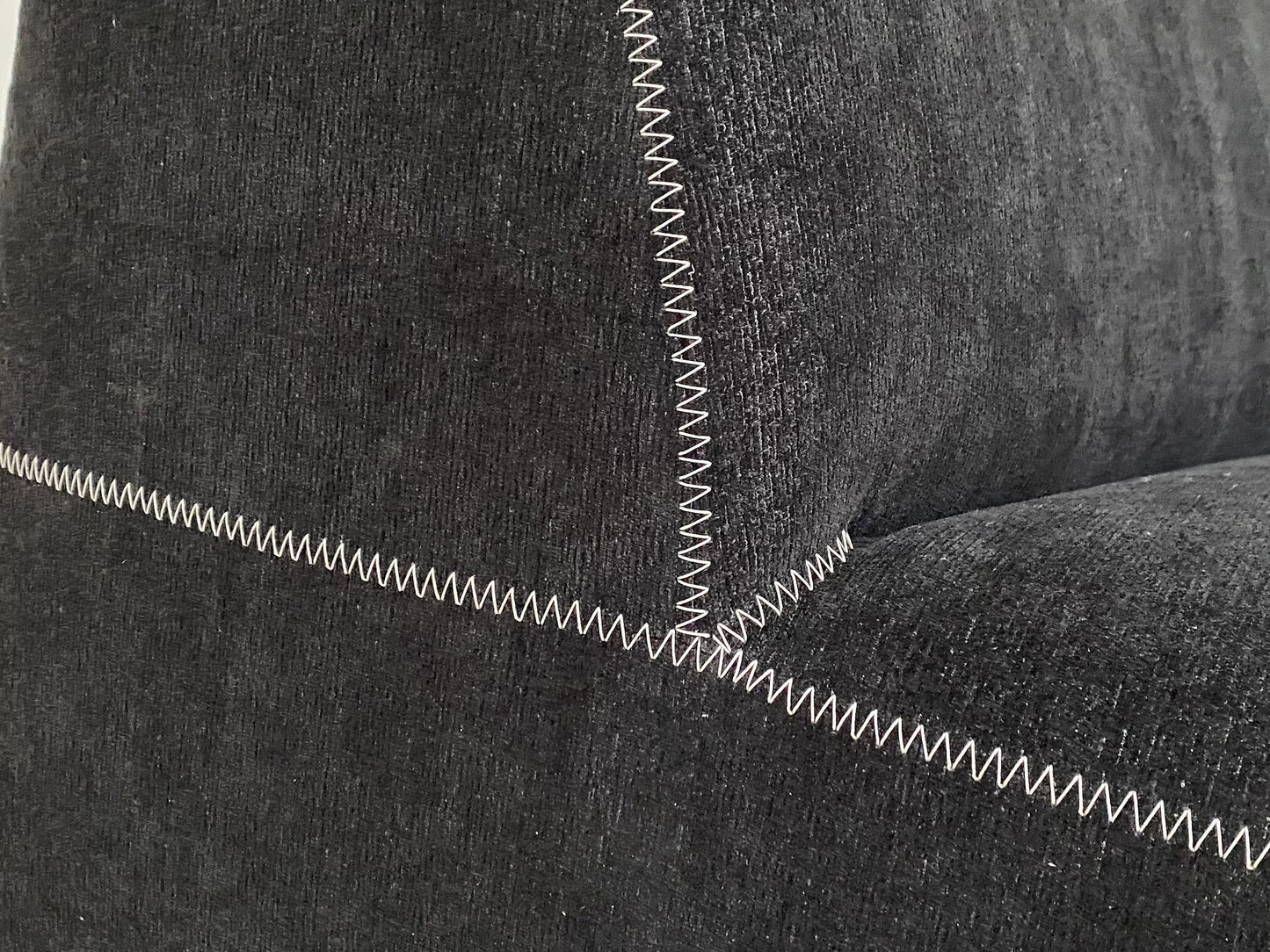 B&B Bend Sofa