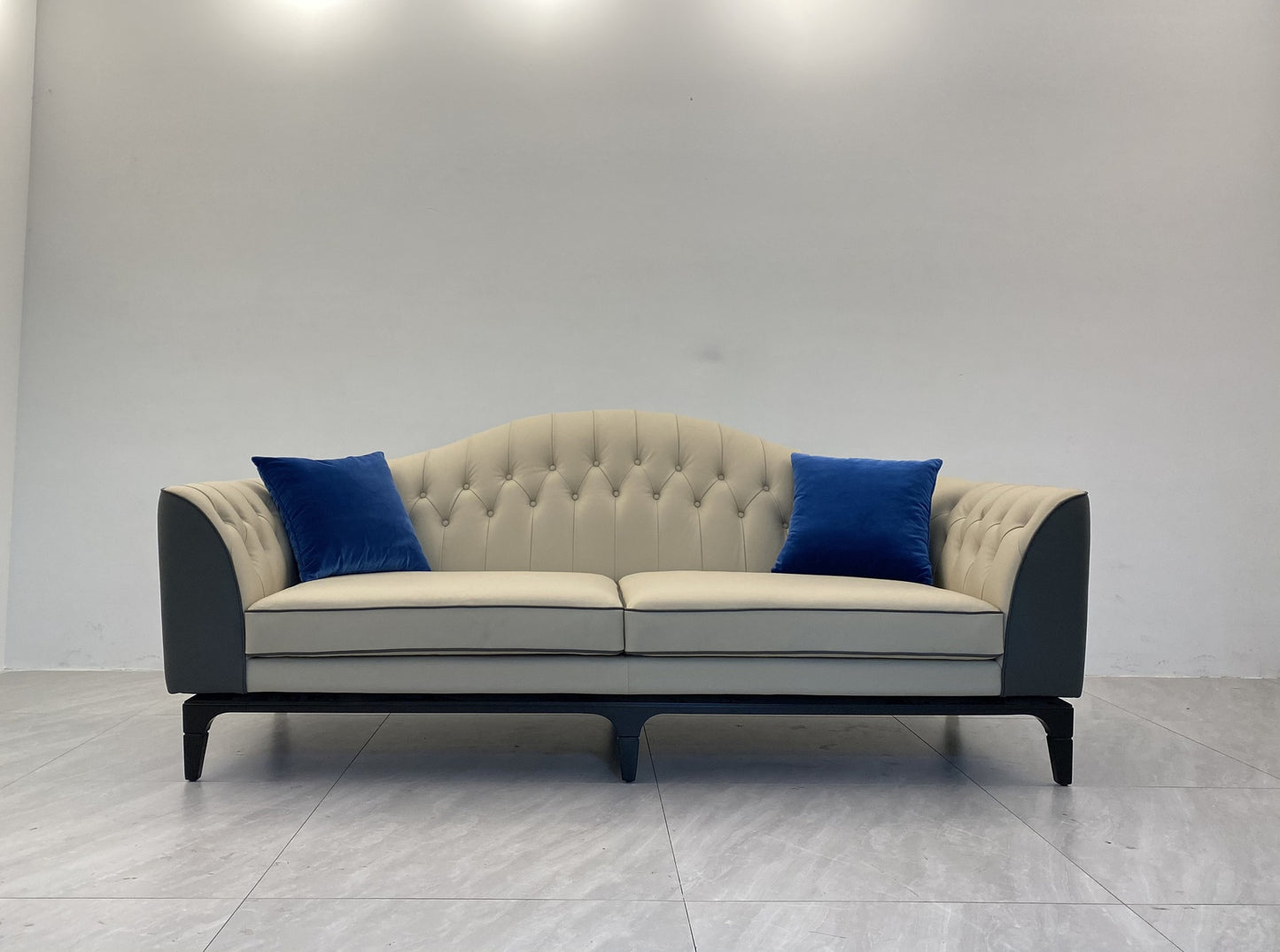 Visionnaire Freyr Sofa