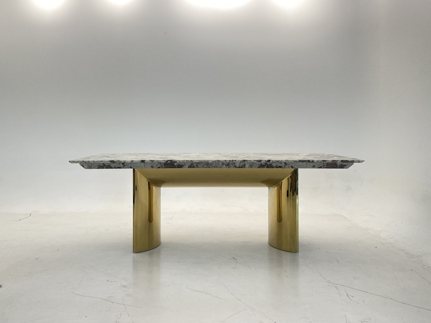 Visionnaire Kerwan Dinning Table