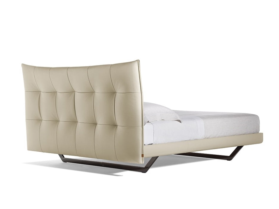 Poltrona Frau Aurora Tre Bed