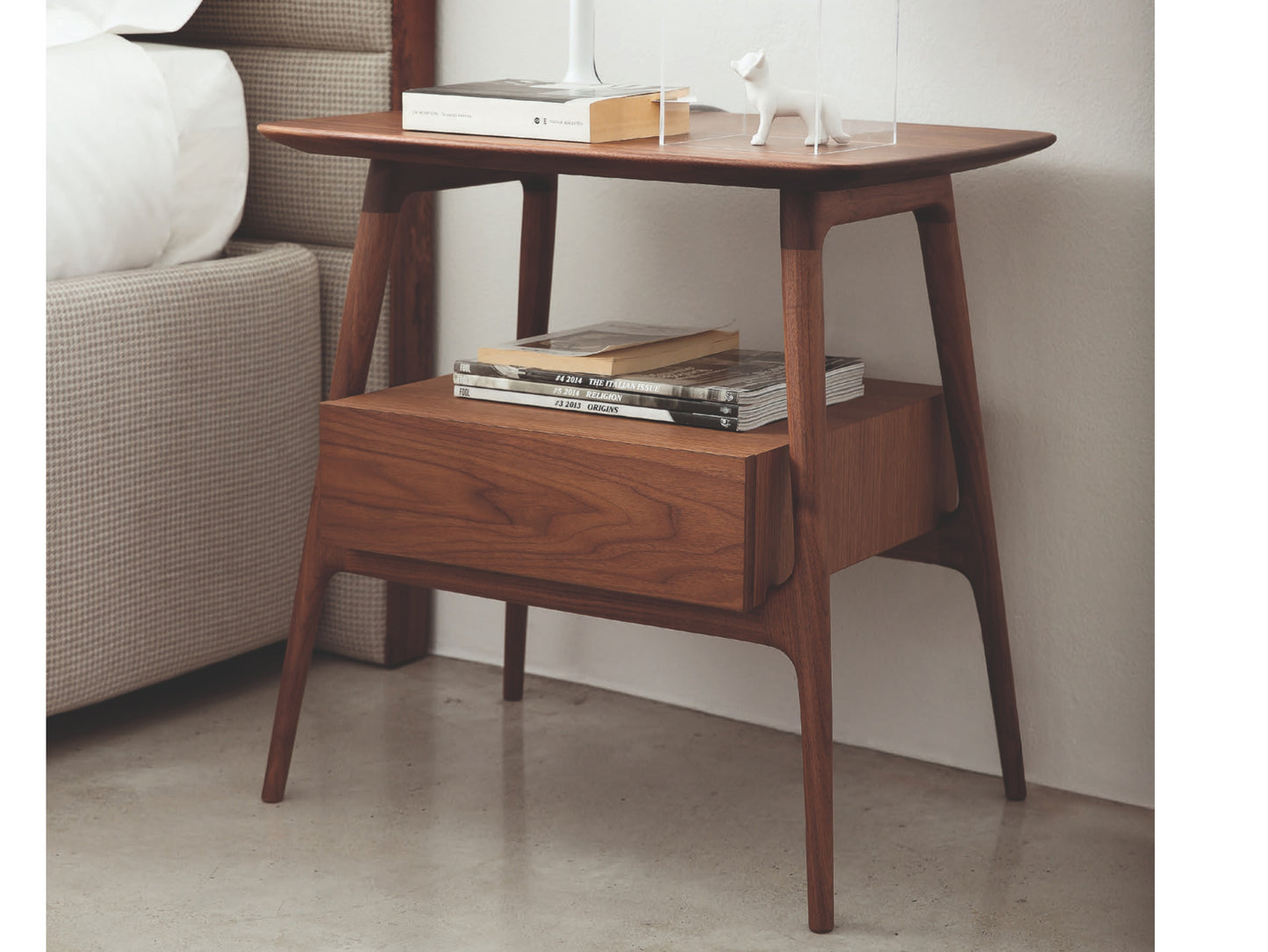Porada Bilot Nightstand
