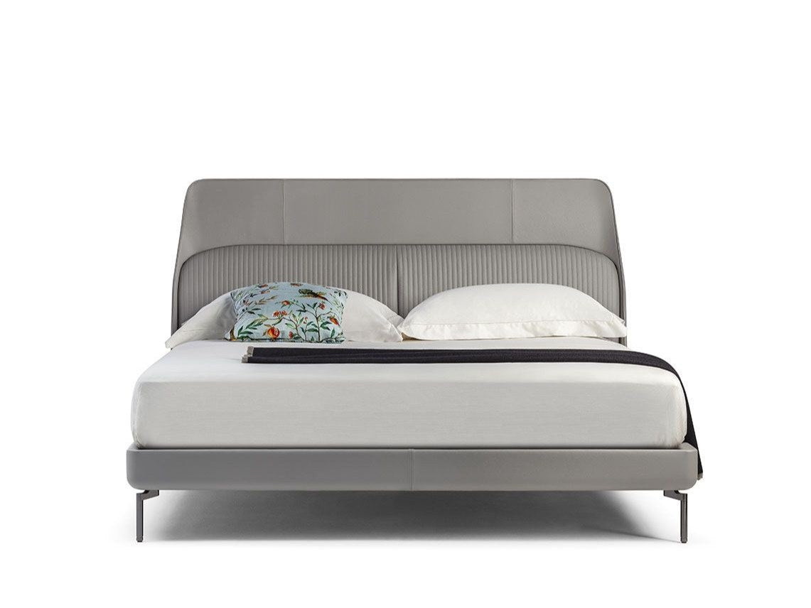 Poltrona Frau Coupé Bed