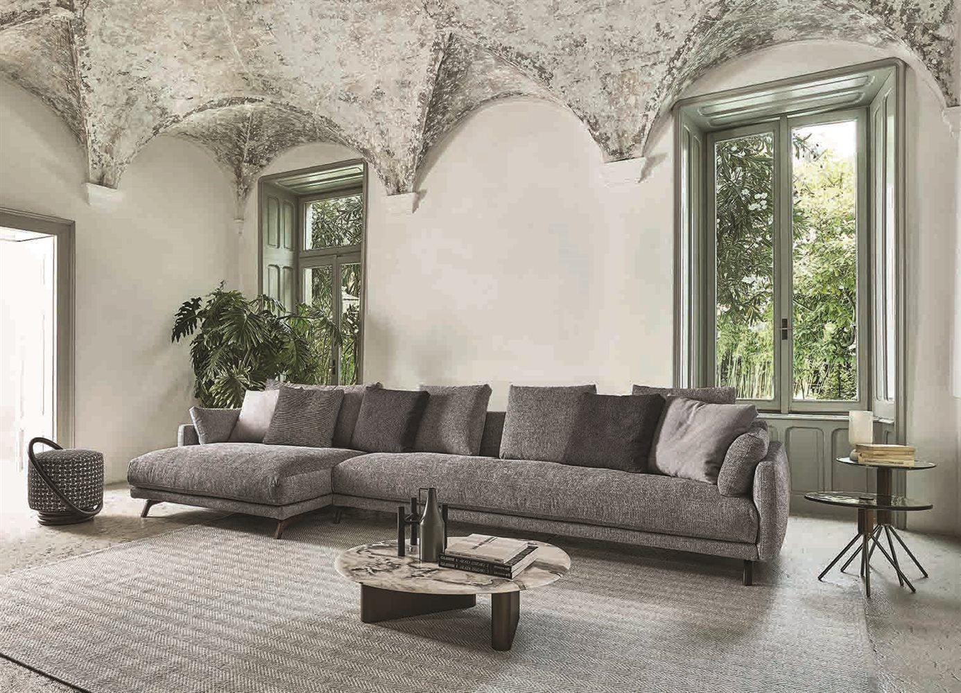 Porada Étienne Sofa