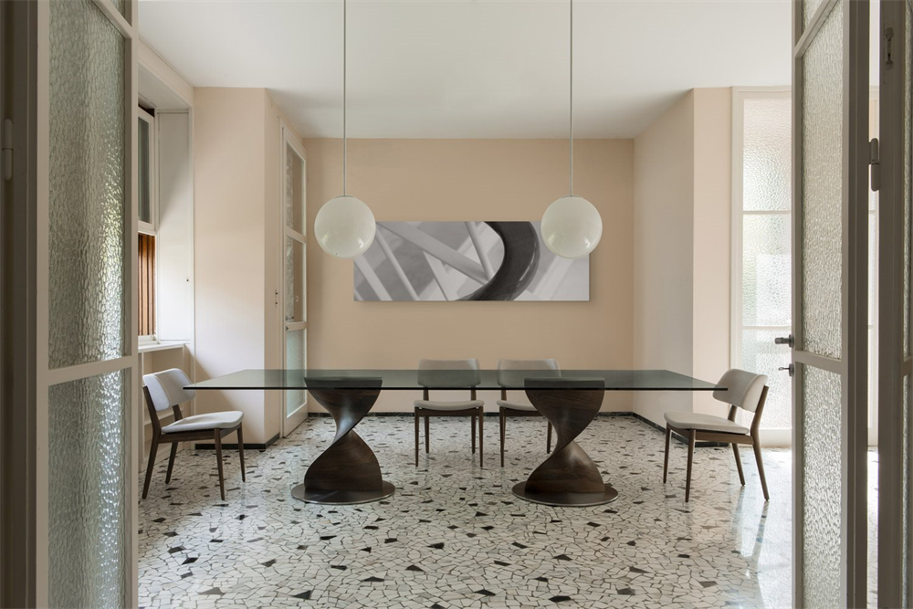 Porada Elika Dinning Table