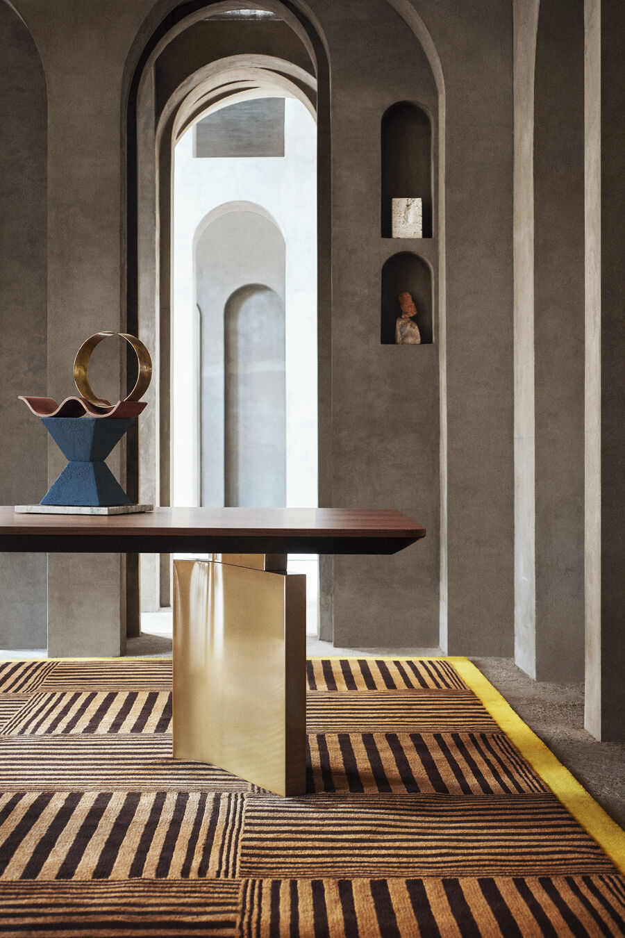 Fendi Ford Dinning Table