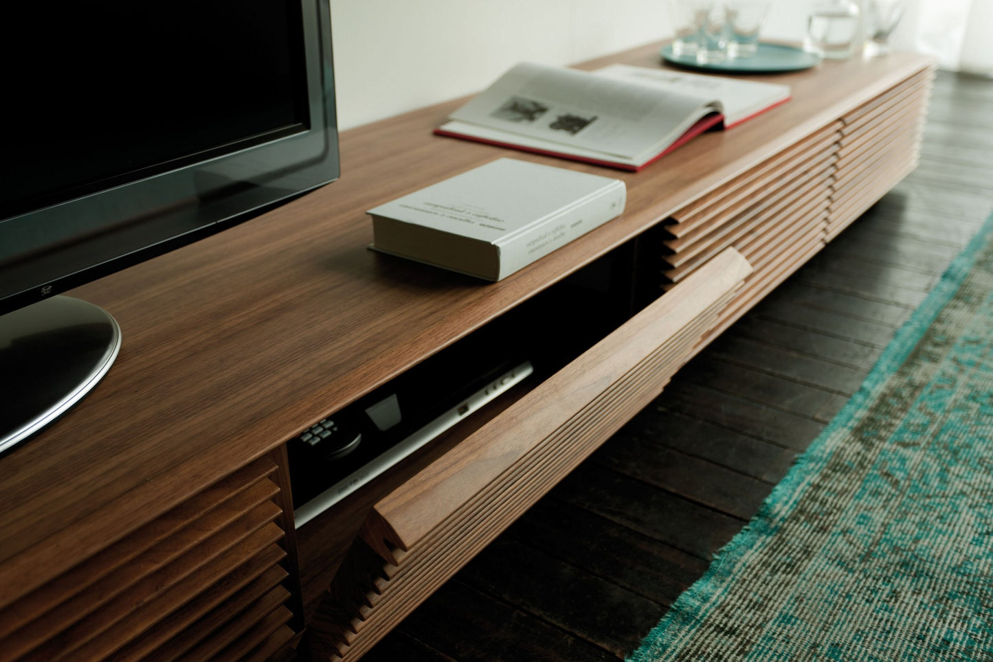 Porada Riga TV Stand