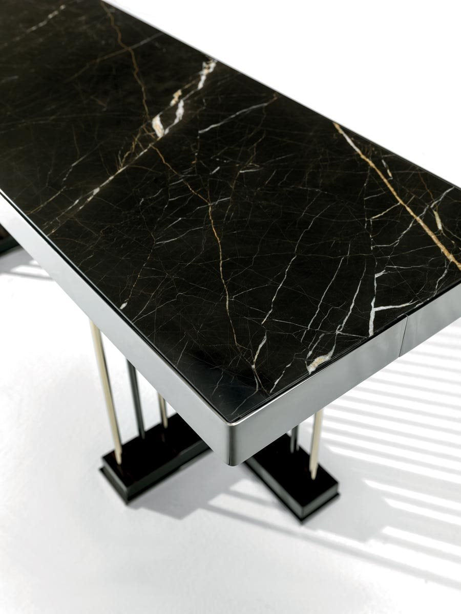 Longhis Schubert Console