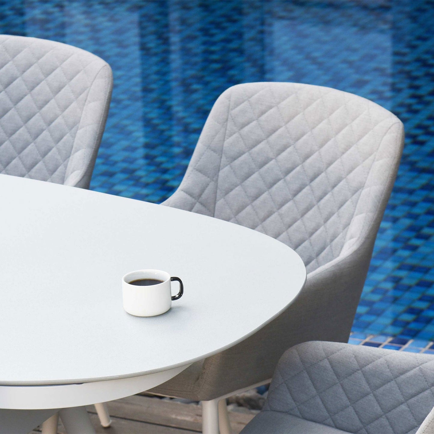 Zest Outdoor 8 Seat Oval Dining Set