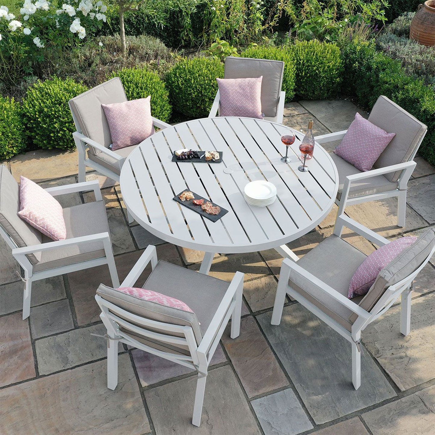 New York Outdoor 6 Seat Round Dining Set