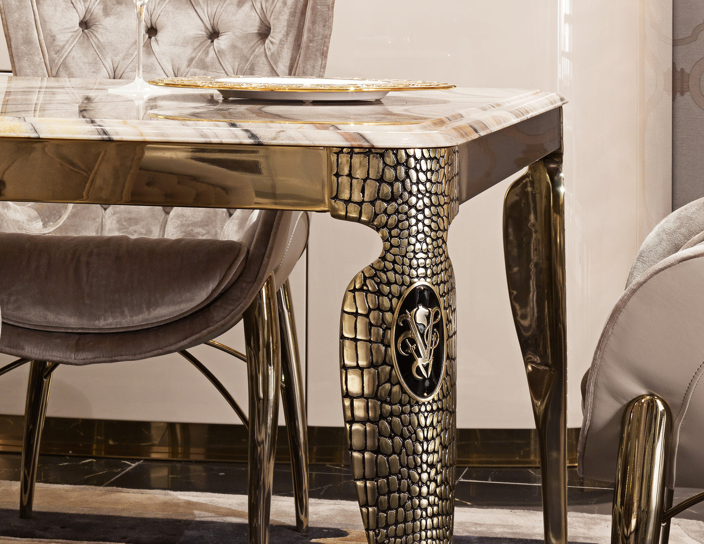 Visionnaire Chatam Dinning Table