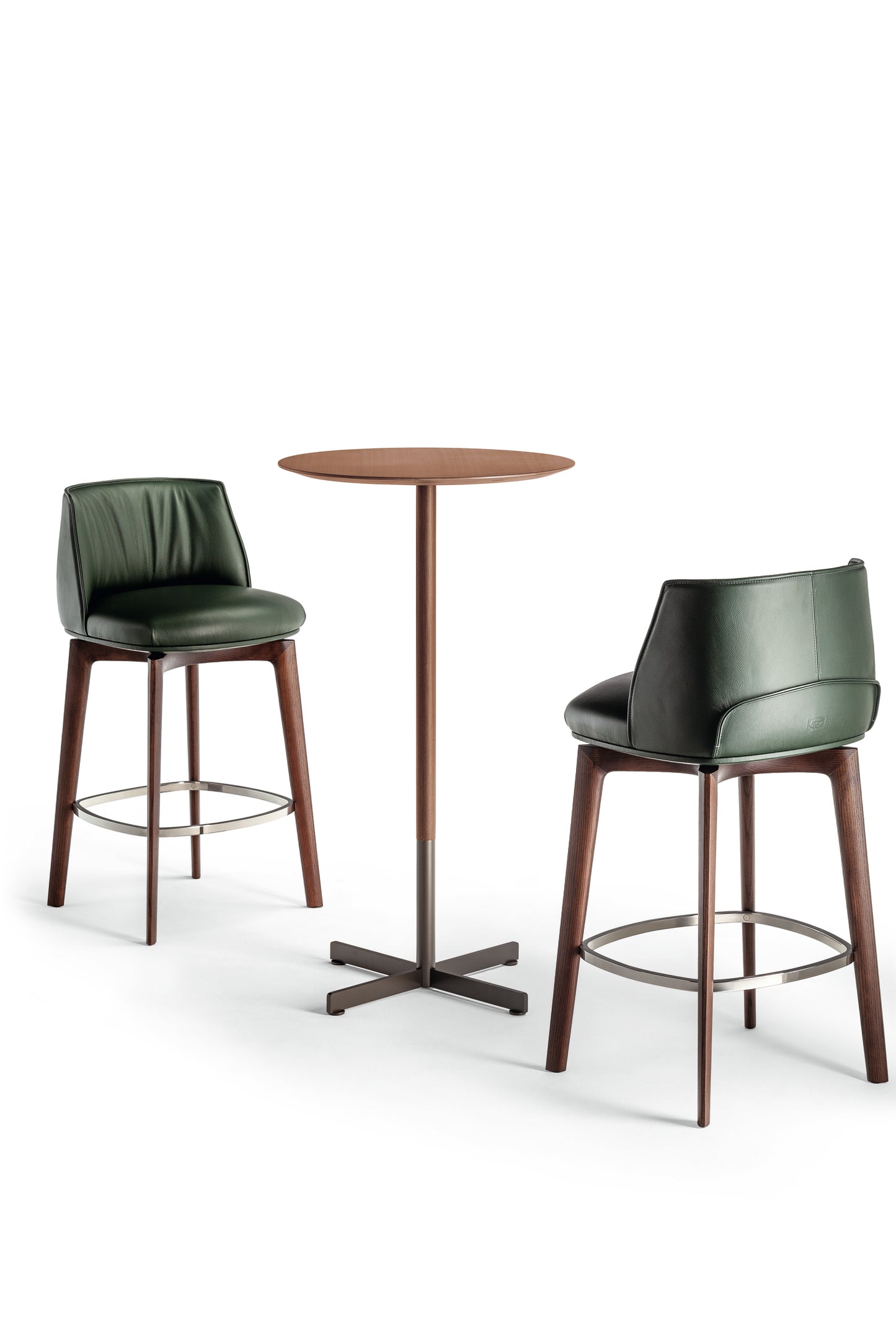 Poltrona Frau Bob Bistrot Bar Table