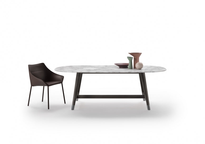 Flexform Desco Dinning Table