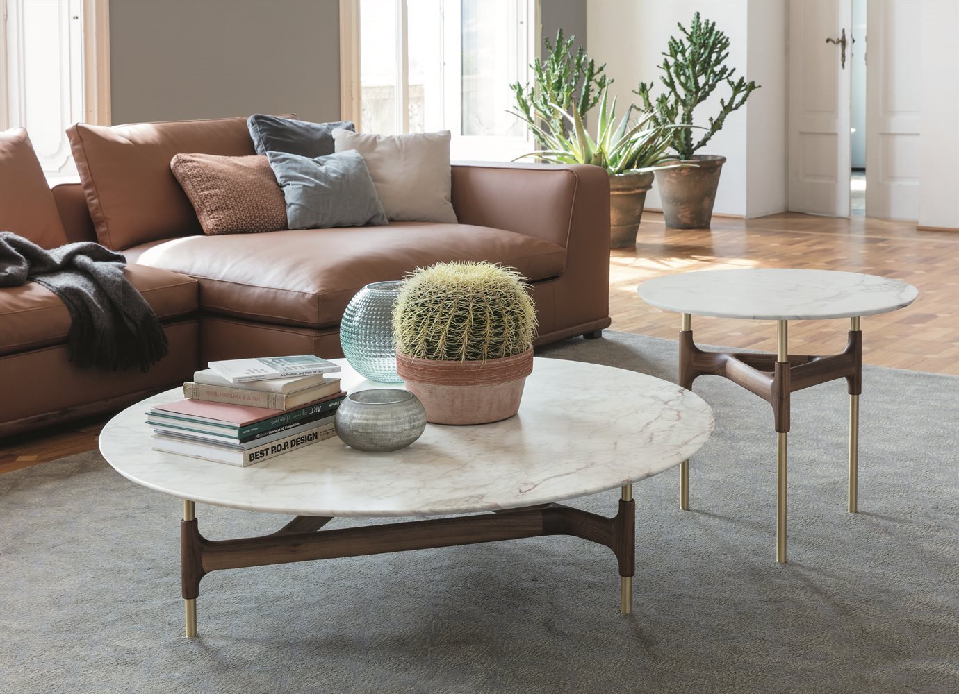 Porada Joint Side Table
