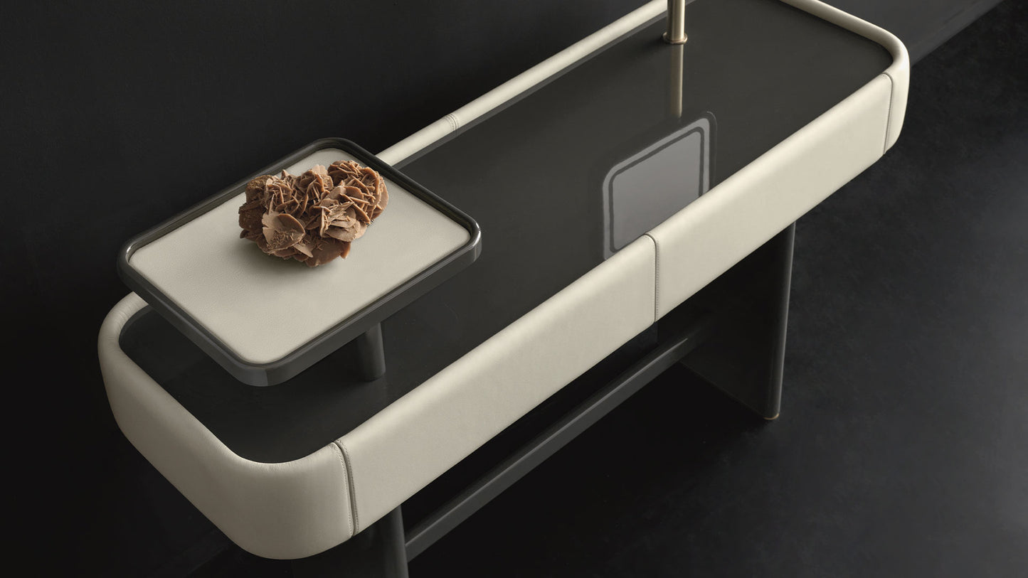 Daytona Kruger Dresser Table