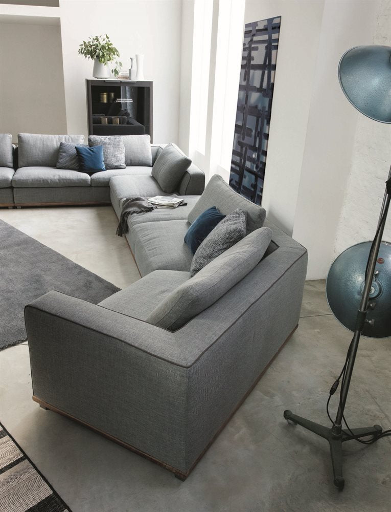 Porada Kirk Sofa