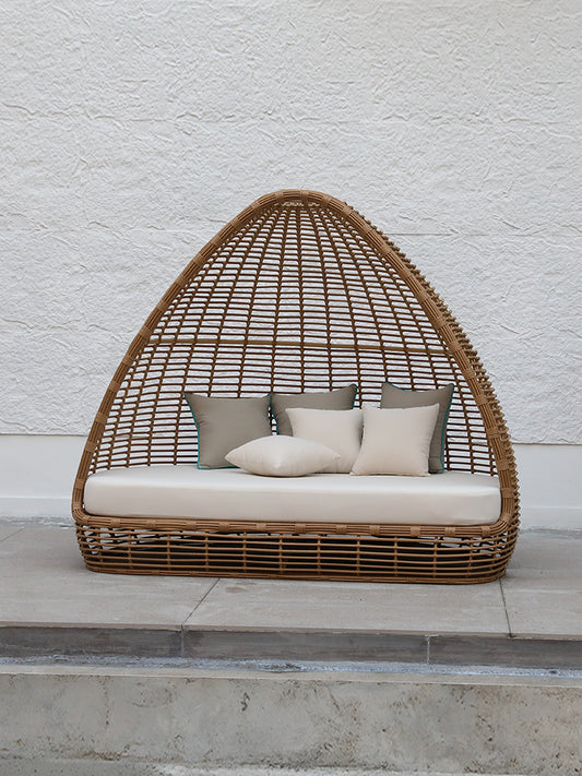 Day Bed 11