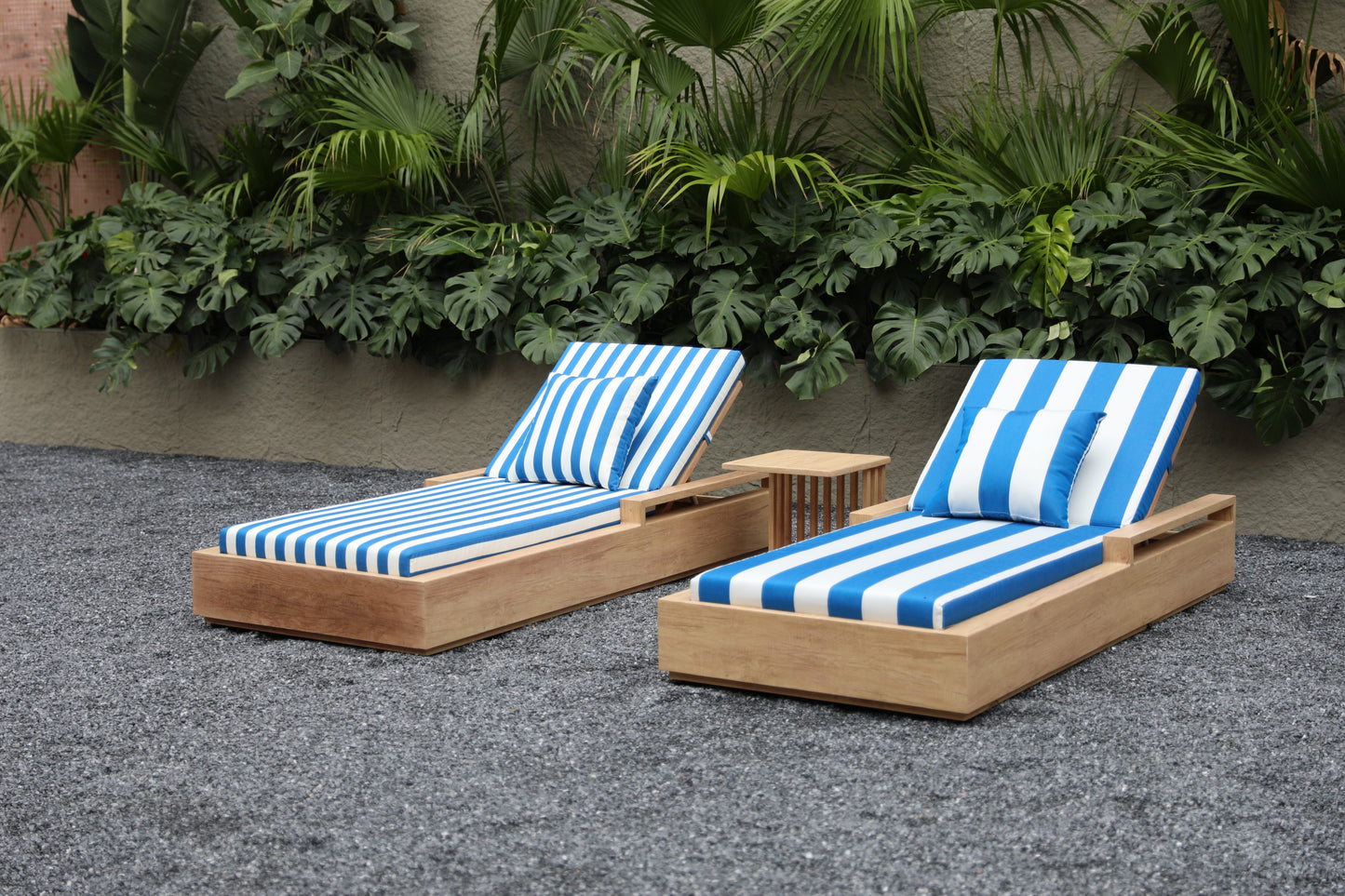 Sun Loungers 21