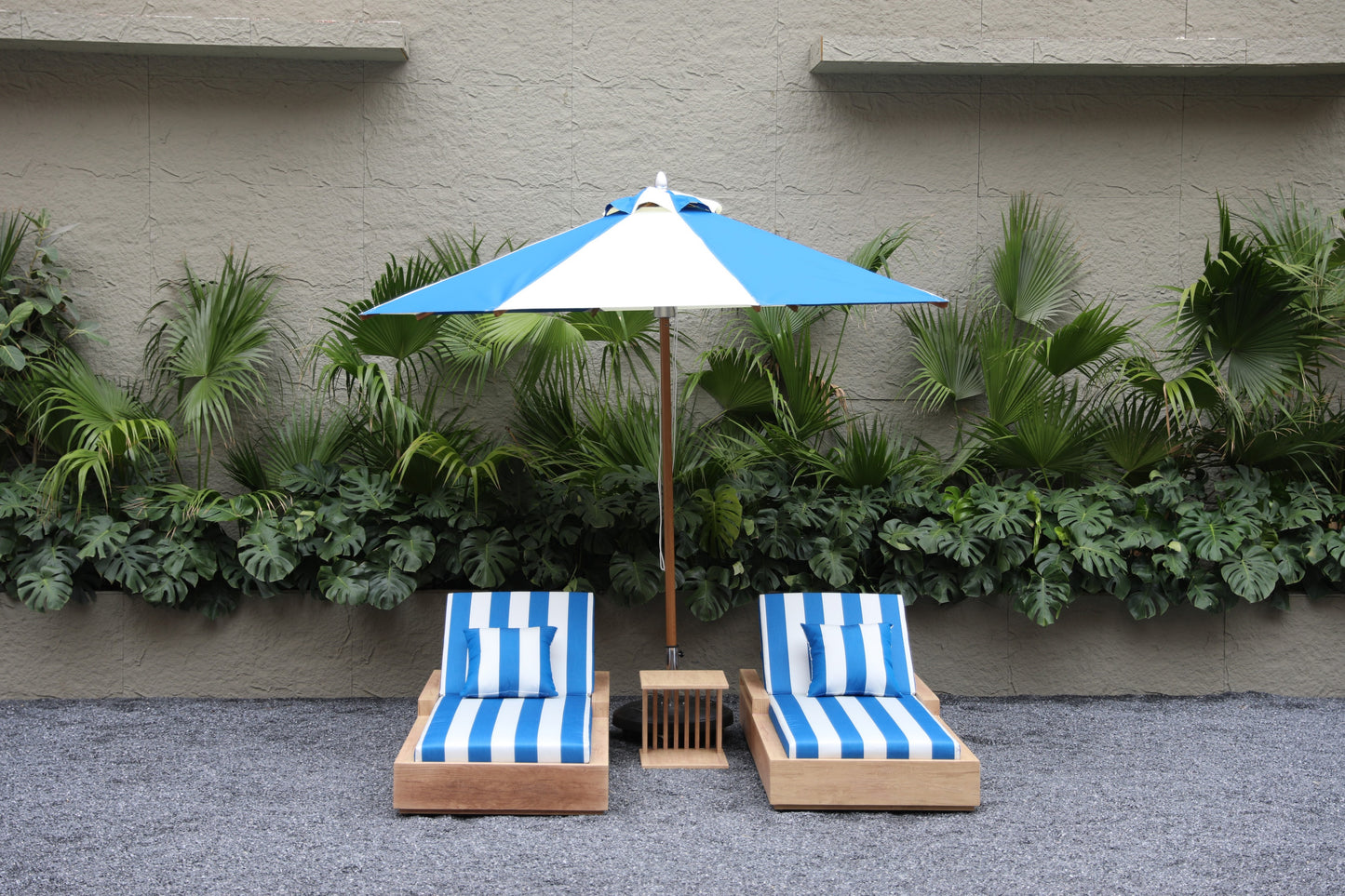 Sun Loungers 21