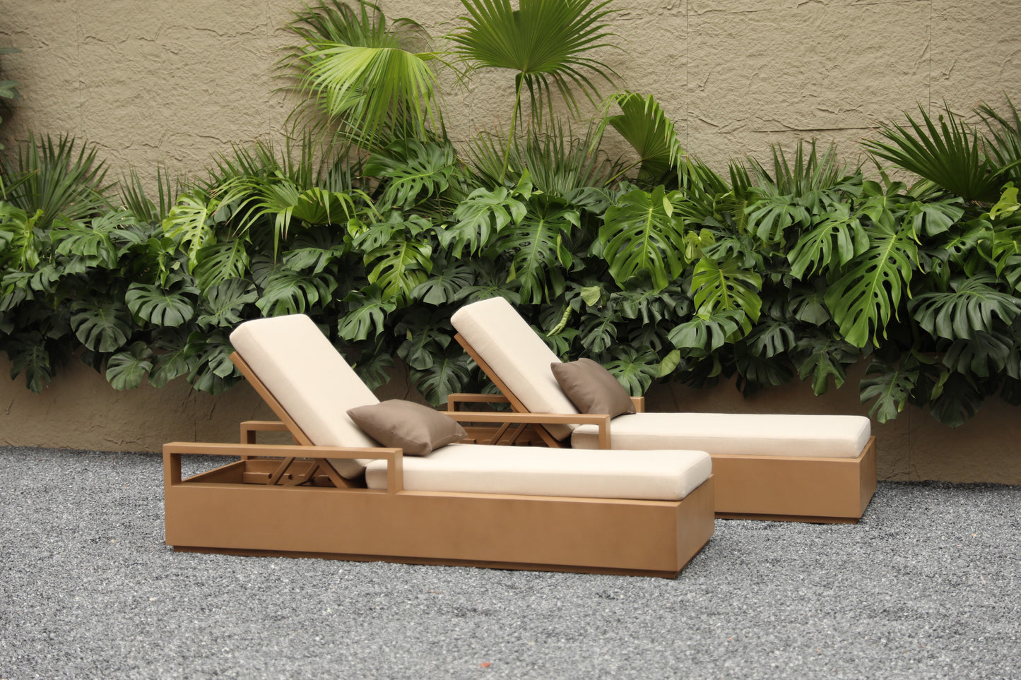 Sun Loungers 21