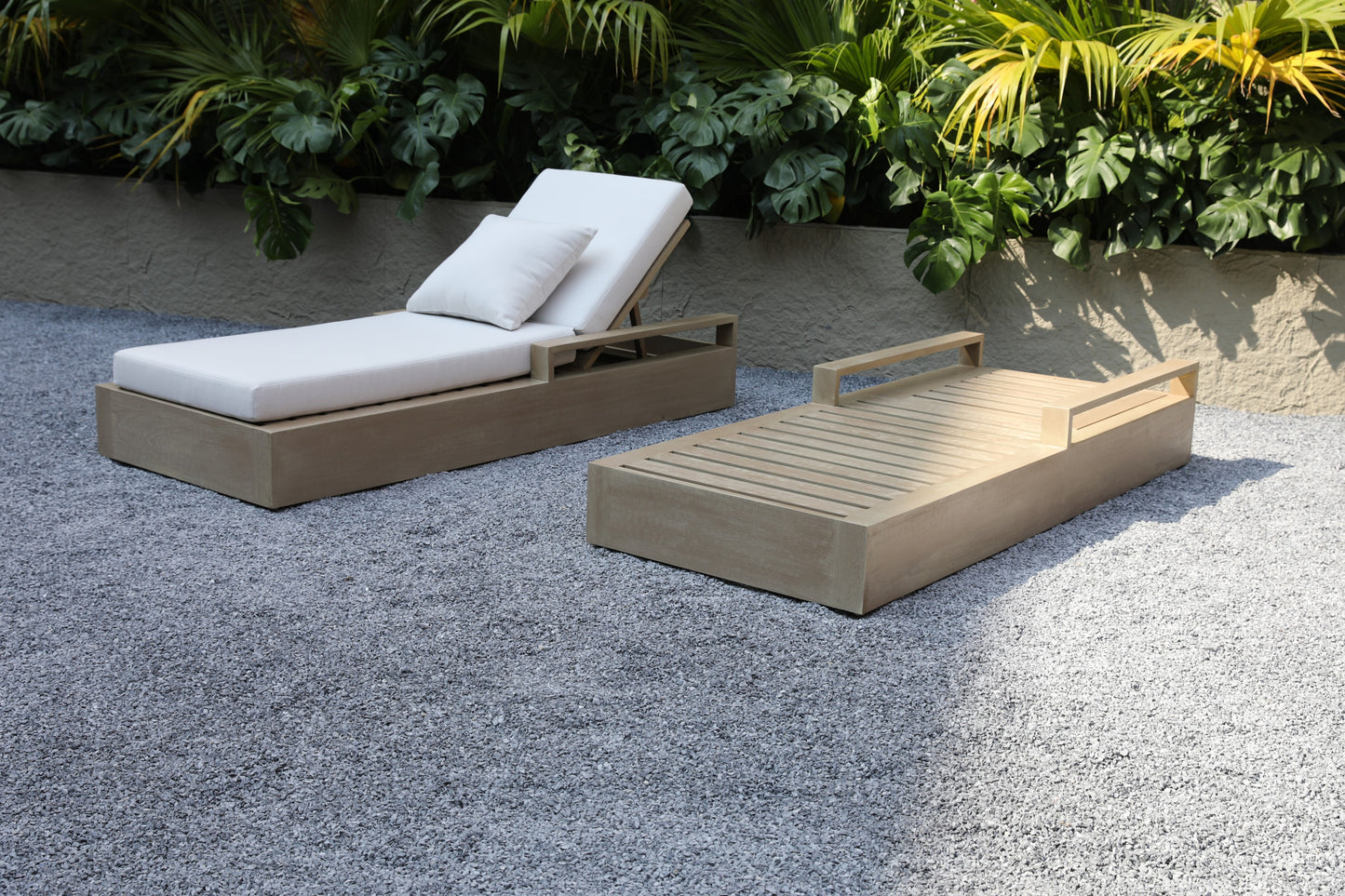 Sun Loungers 21