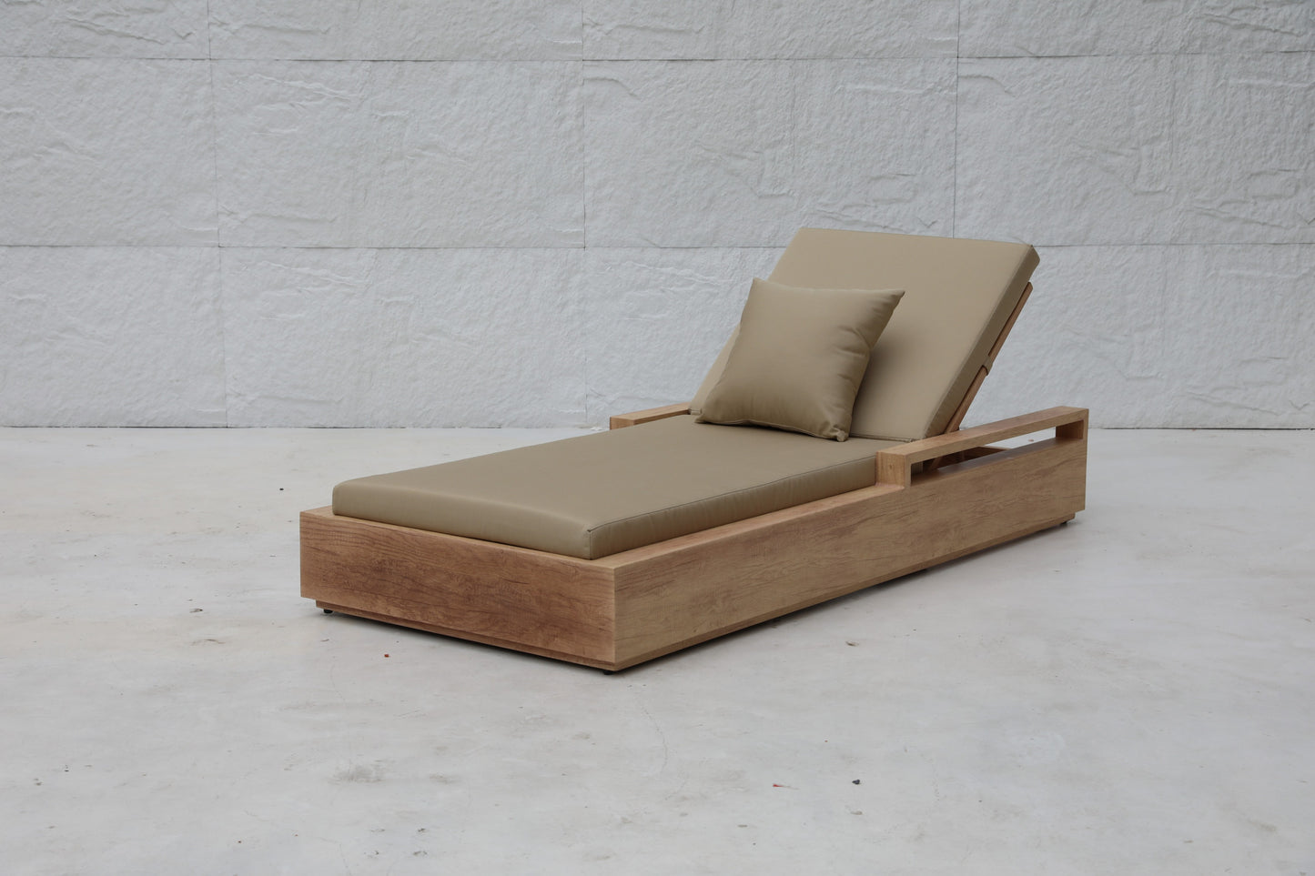 Sun Loungers 21
