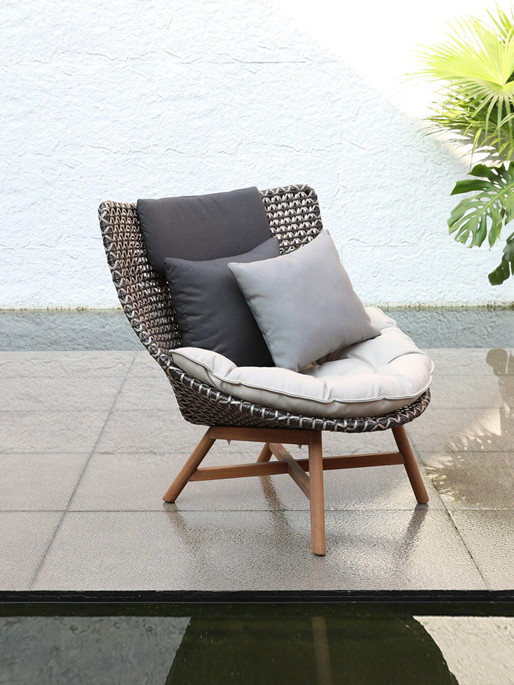 Outdoor  Armchairs 117