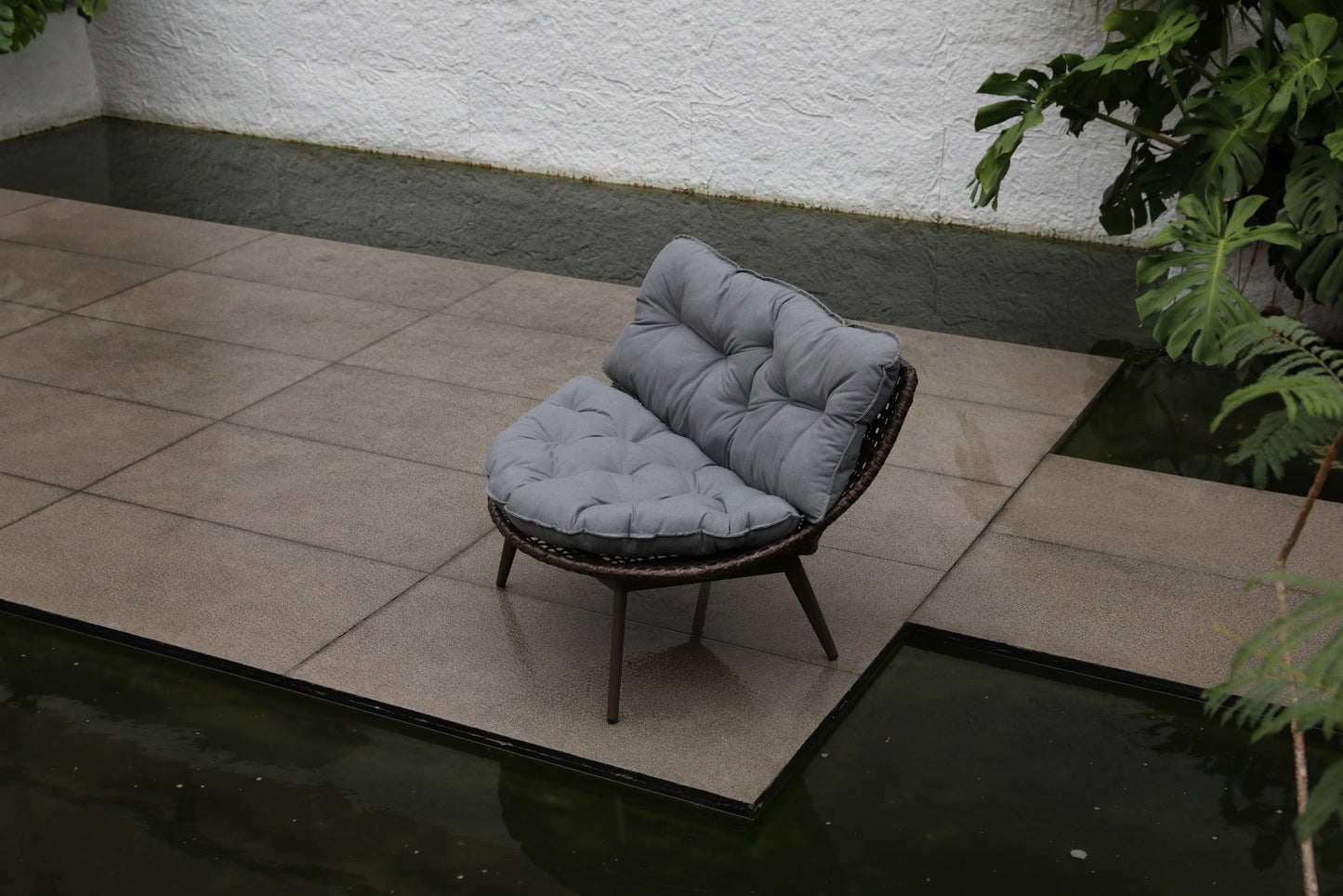 Outdoor  Armchairs 117