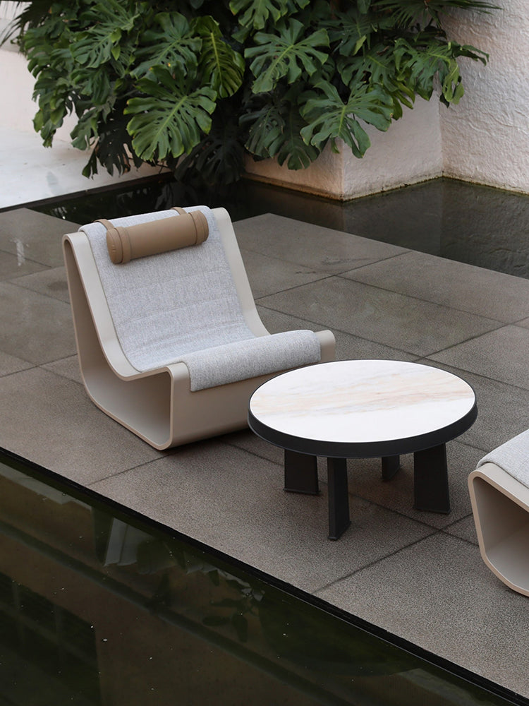 Outdoor  Armchairs 119